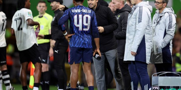 阿尔特塔的愚蠢失误险些葬送阿森纳赛季