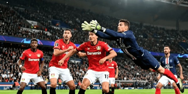 10月21日周二，欧冠焦点战：勒沃库森VS巴黎圣日耳曼——德甲新王对决法甲霸主