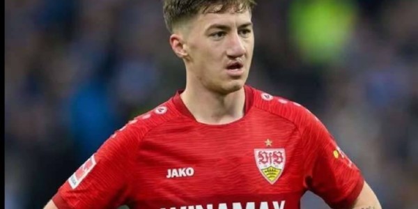 曼联瞄准4300万德甲中场，高价目标遇阻，布莱顿新星迎关键对决